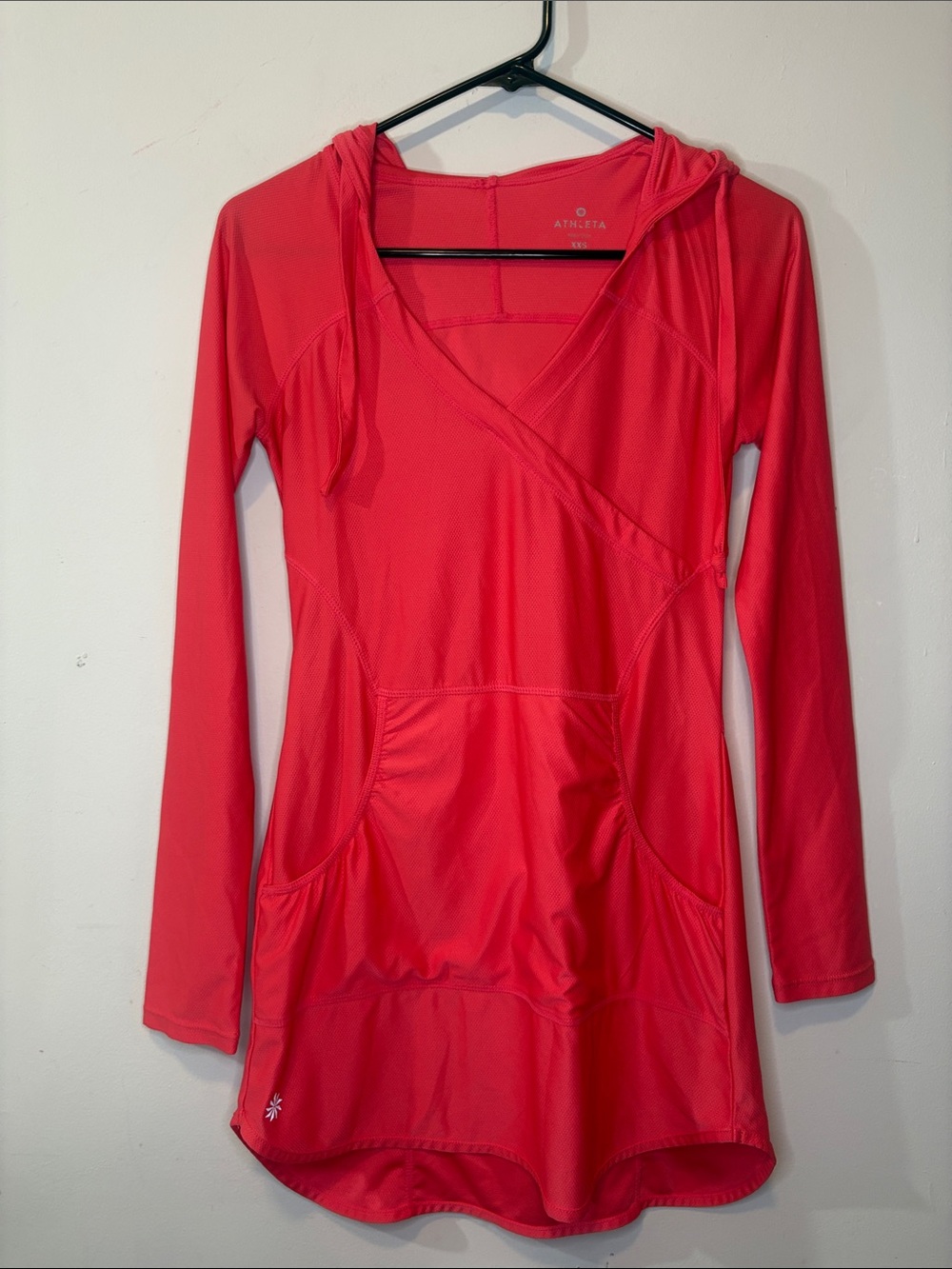 Athleta Neon Coral Pink Wick-It Wader Swim Cover Active Dress Kangaroo Pocket